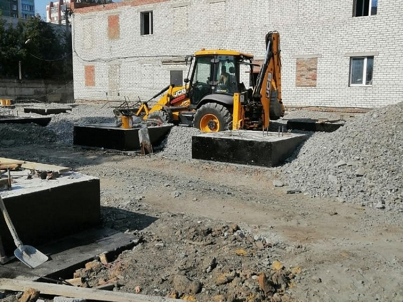 Устройство железобетонных ростверков и основания на отметке 0,000